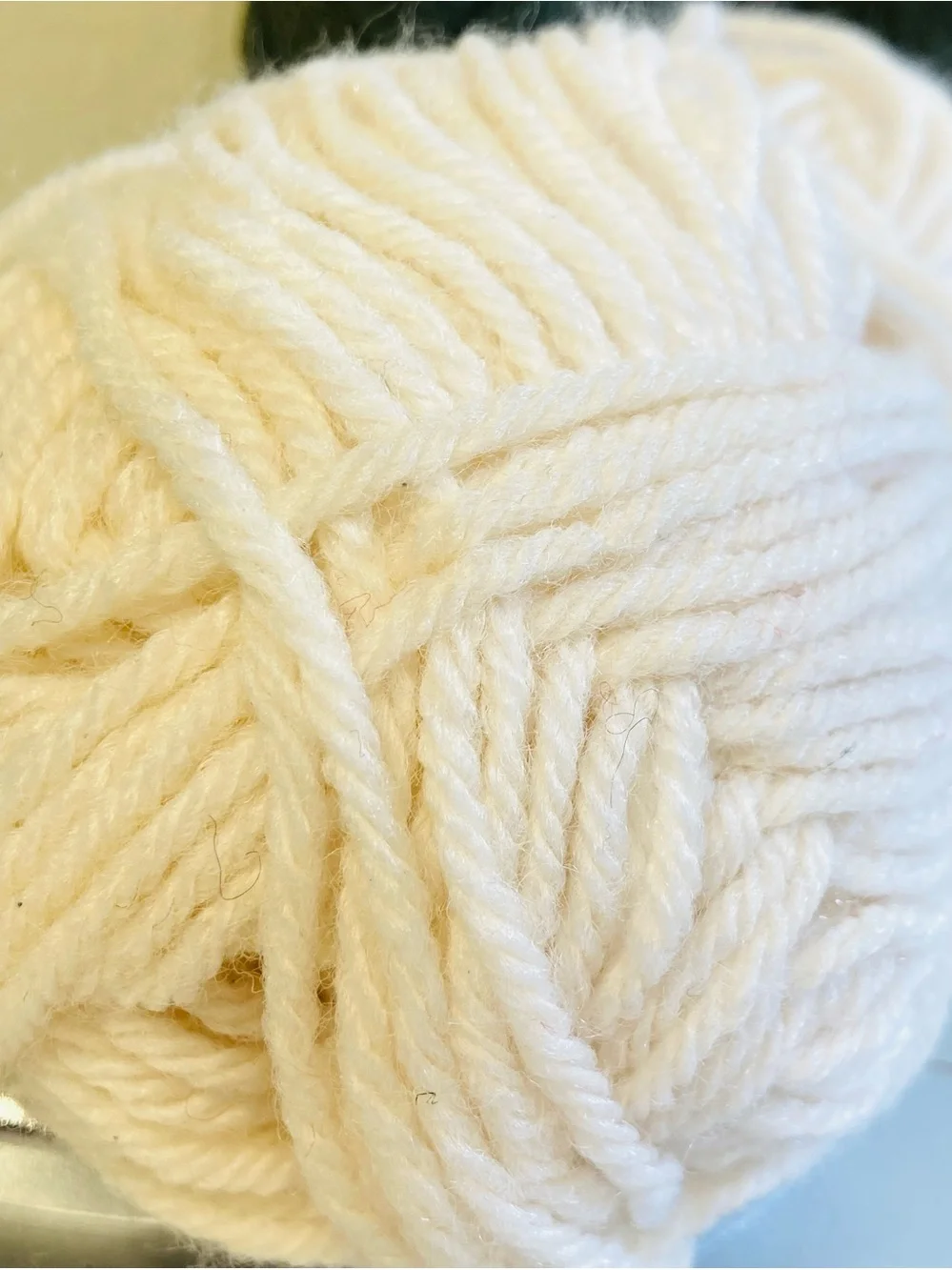 195 g / 6.8 oz Assorted WOOL Green and Cream Yarn Bundle (1 NWT, 1 NWOT)